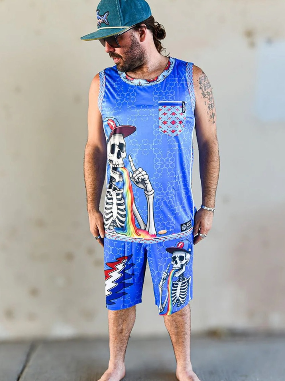 Men's Festival Pool Beach sleeveless tee and board shorts. Size XXL
